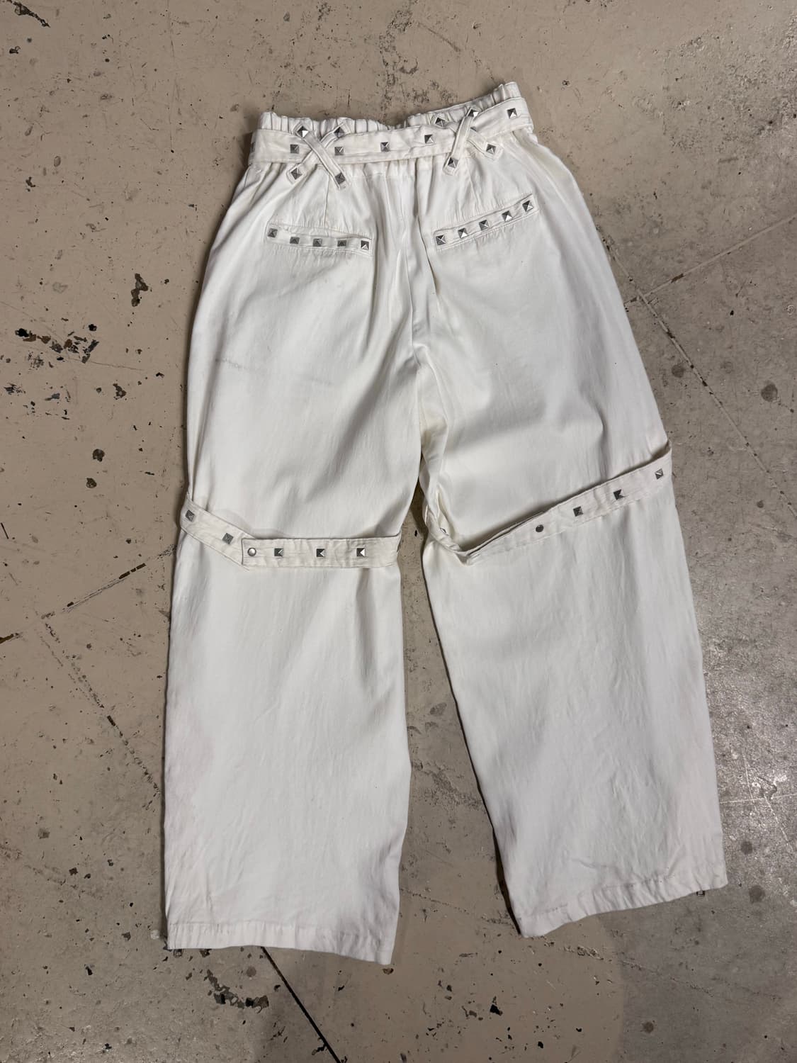 Dim Morie 버클 벨트 화이트 팬츠  상품이미지3