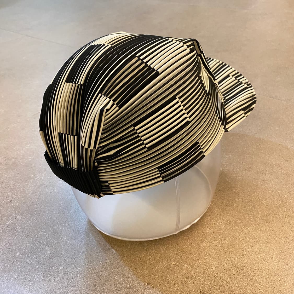 ISSEY MIYAKE 모자 상품이미지2