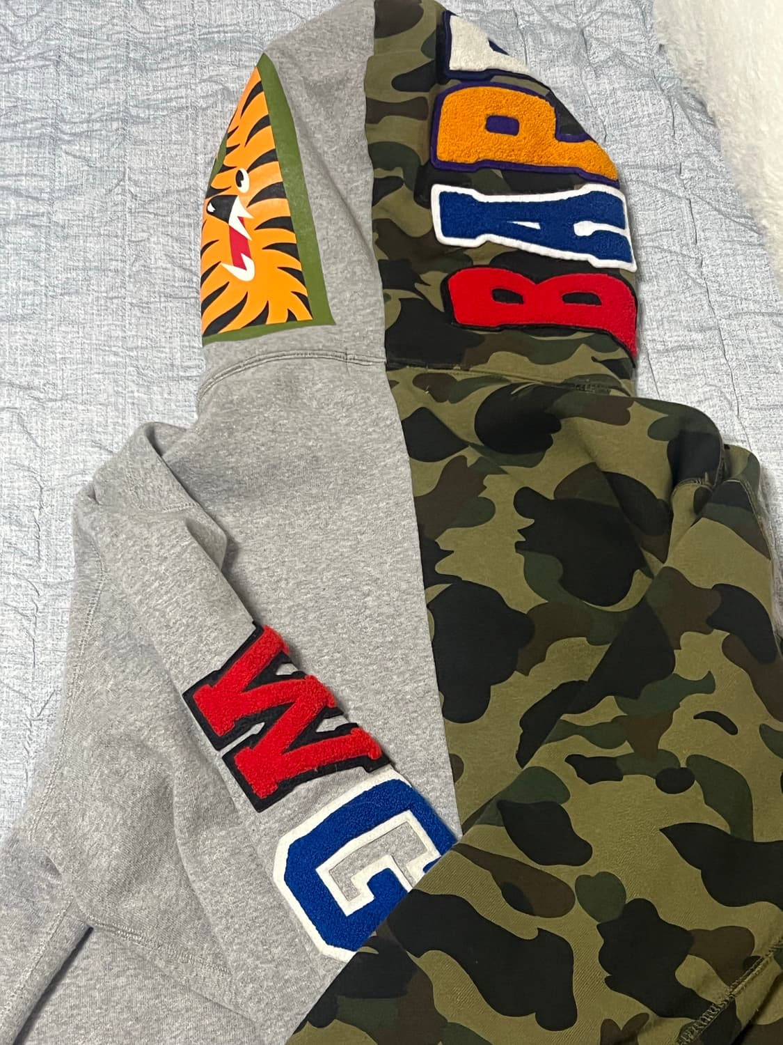 베이프 후드집업 2xl 판매합니다. 상품이미지4