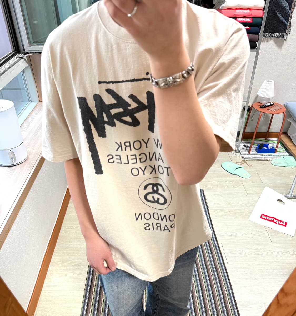 스투시 월드투어 스모크 반팔 티셔츠 상품이미지1