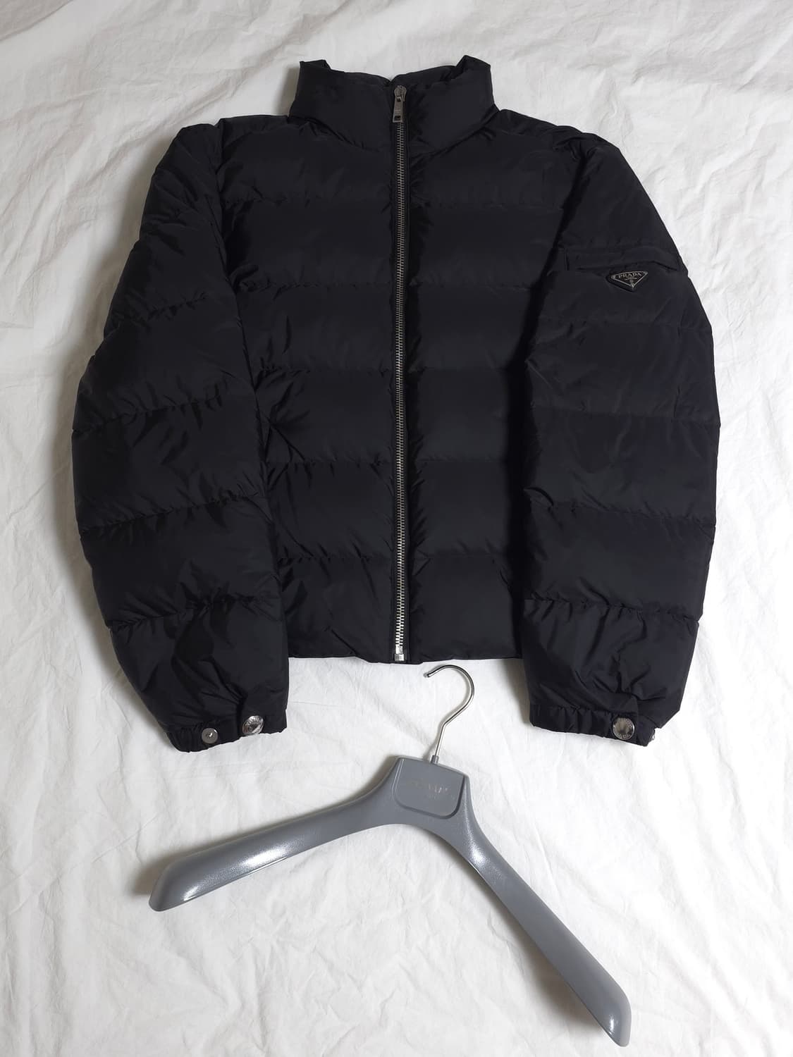 [50] 프라다 리나일론 숏패딩 블랙(SGB112) 상품이미지2