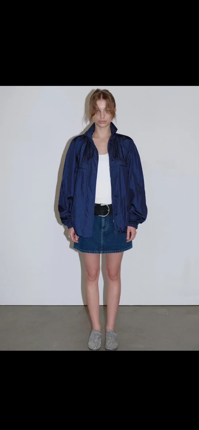 오버듀플레어 ROUNDED SHOULDER NYLON JACKET 상품이미지2