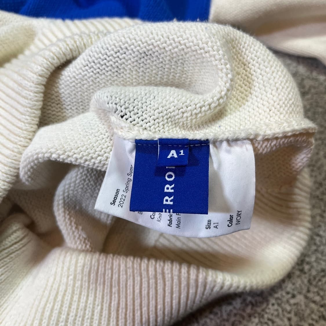 아더에러 22ss 트윈 하트 니트 상품이미지6