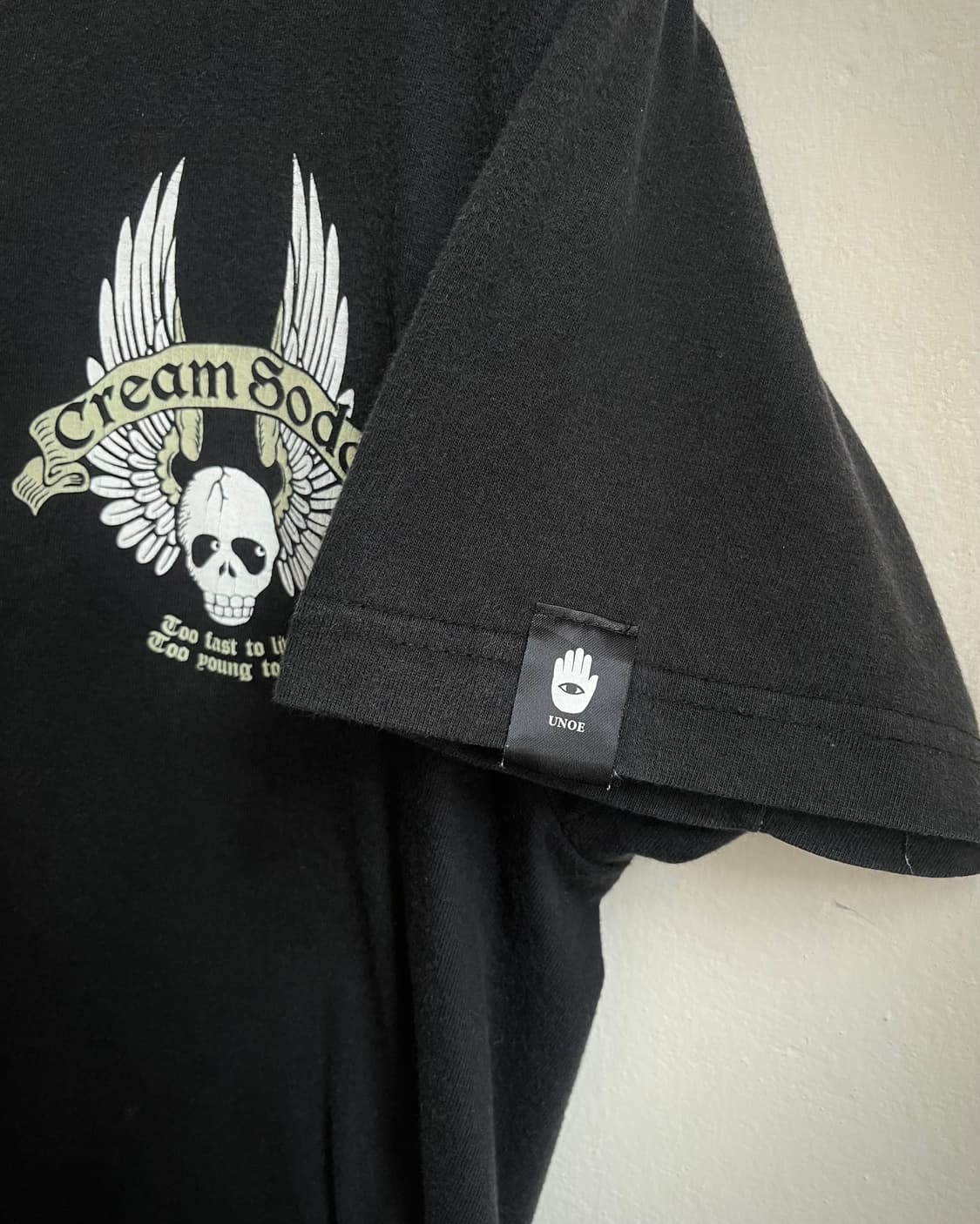 CREAM SODA Vintage Wings Skull T-Shirt 상품이미지5