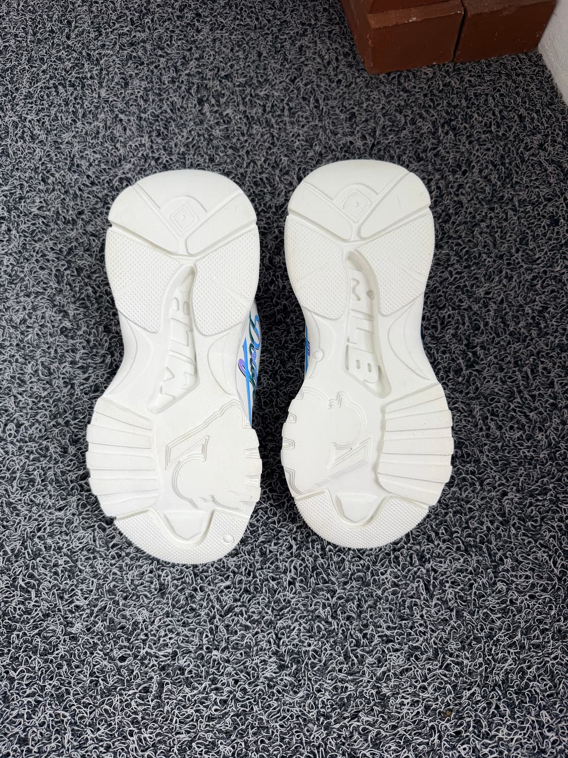 흰색 LA 로고 운동화 어글리슈즈 상품이미지6