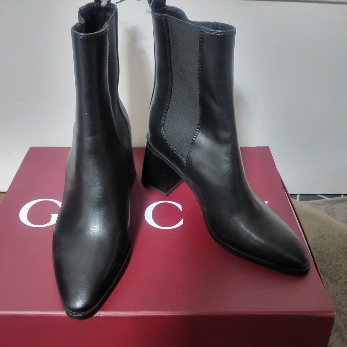 새상품 자라 블랙 가죽 구두 앵클 부츠 힐 슈즈 35 225~230 상품이미지1