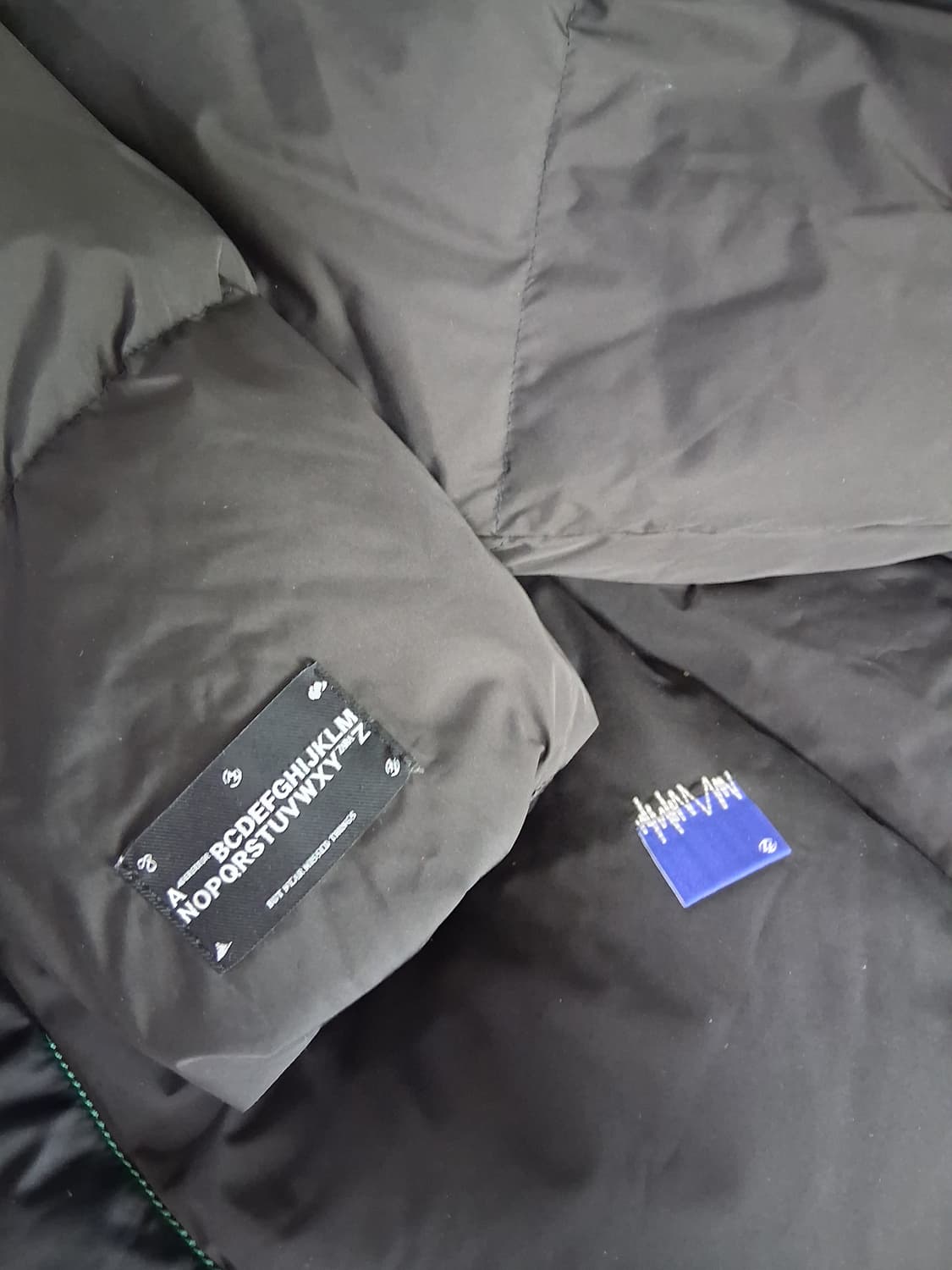 새상품 자라 아더에러 콜라보 블랙 패딩 출시가 35만원 상품이미지8