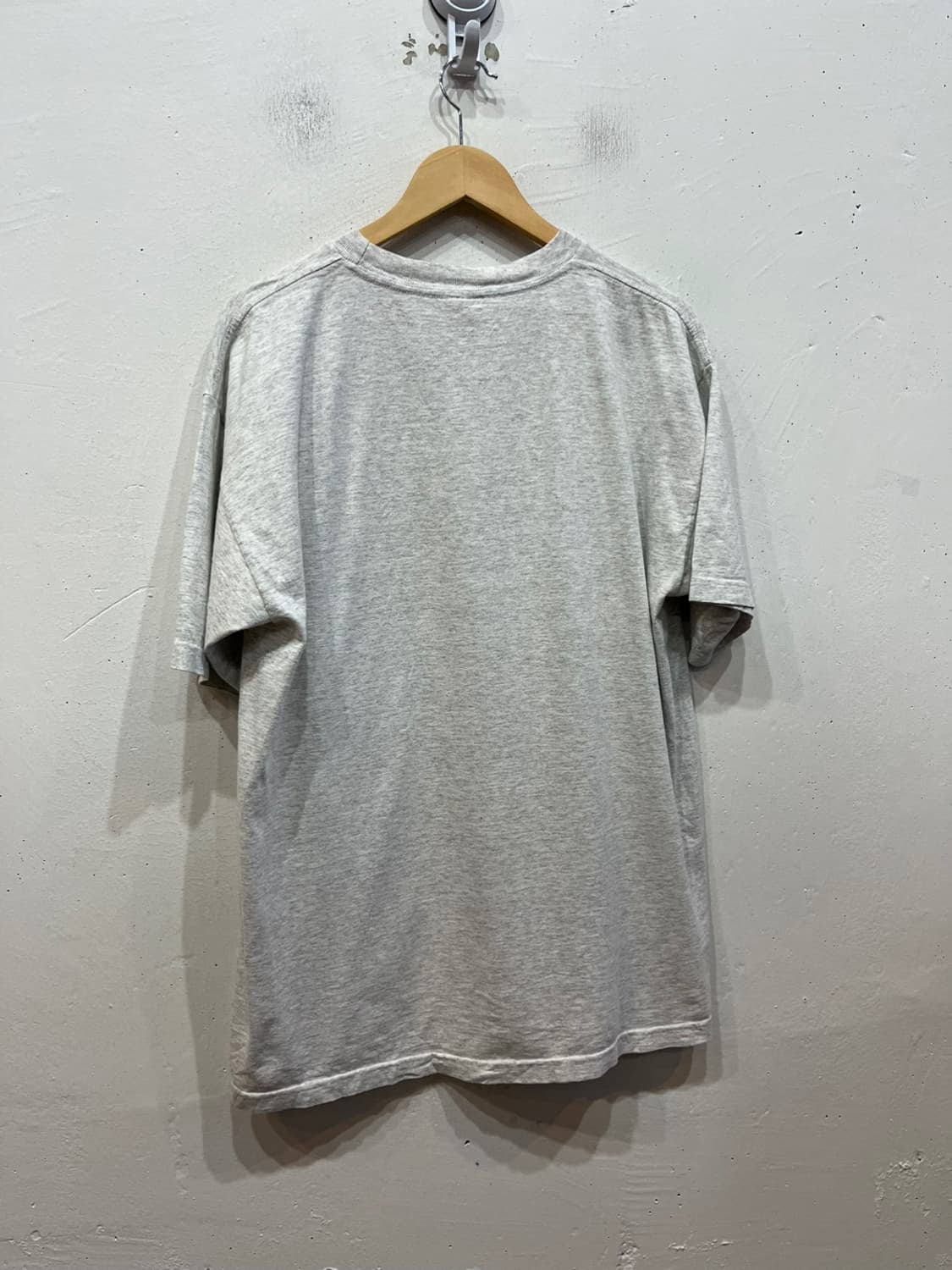 90s hug me squeeze me Tee Made in USA 상품이미지5