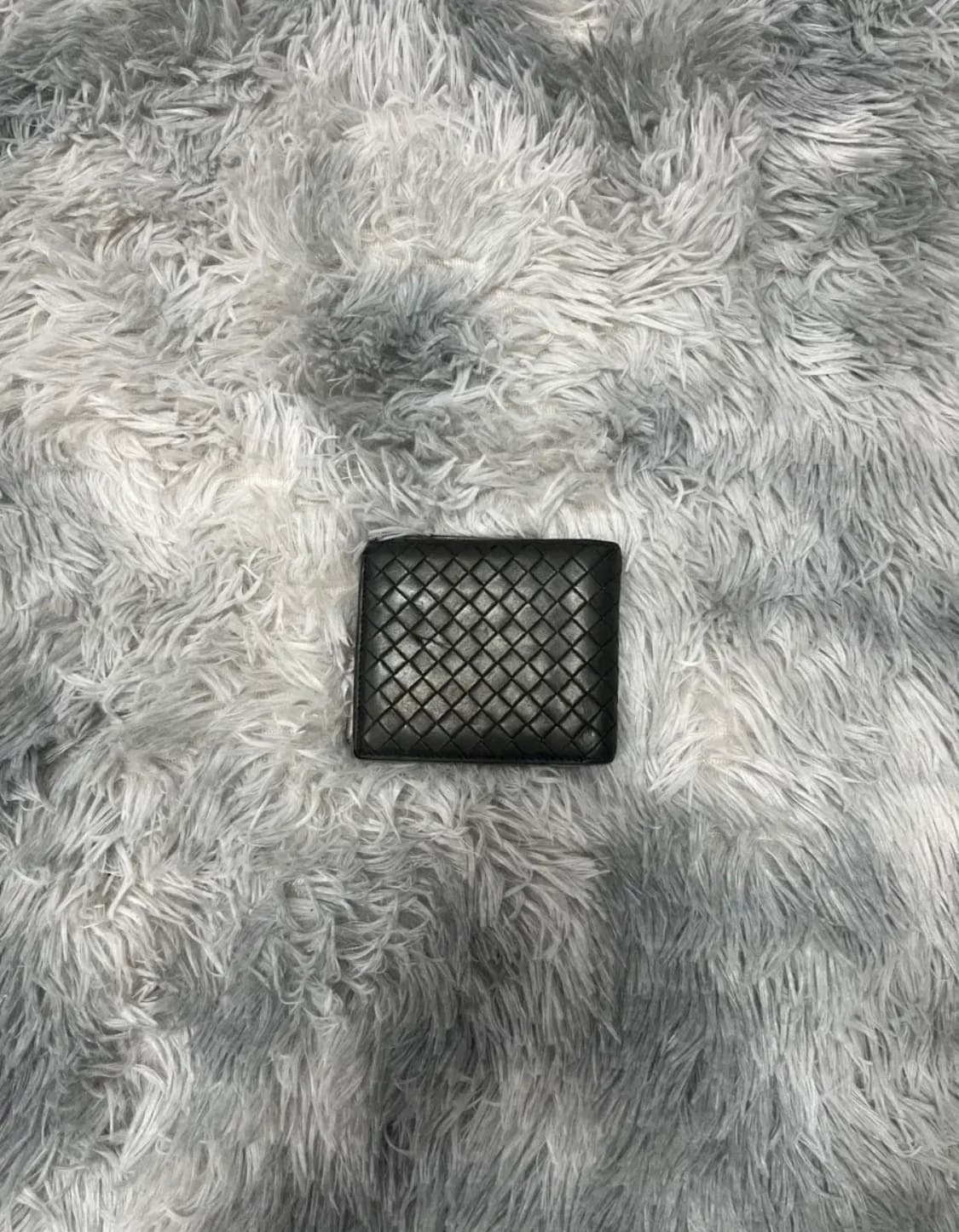 보테가베네타 인트레치아토 반지갑 판매합니다 상품이미지2