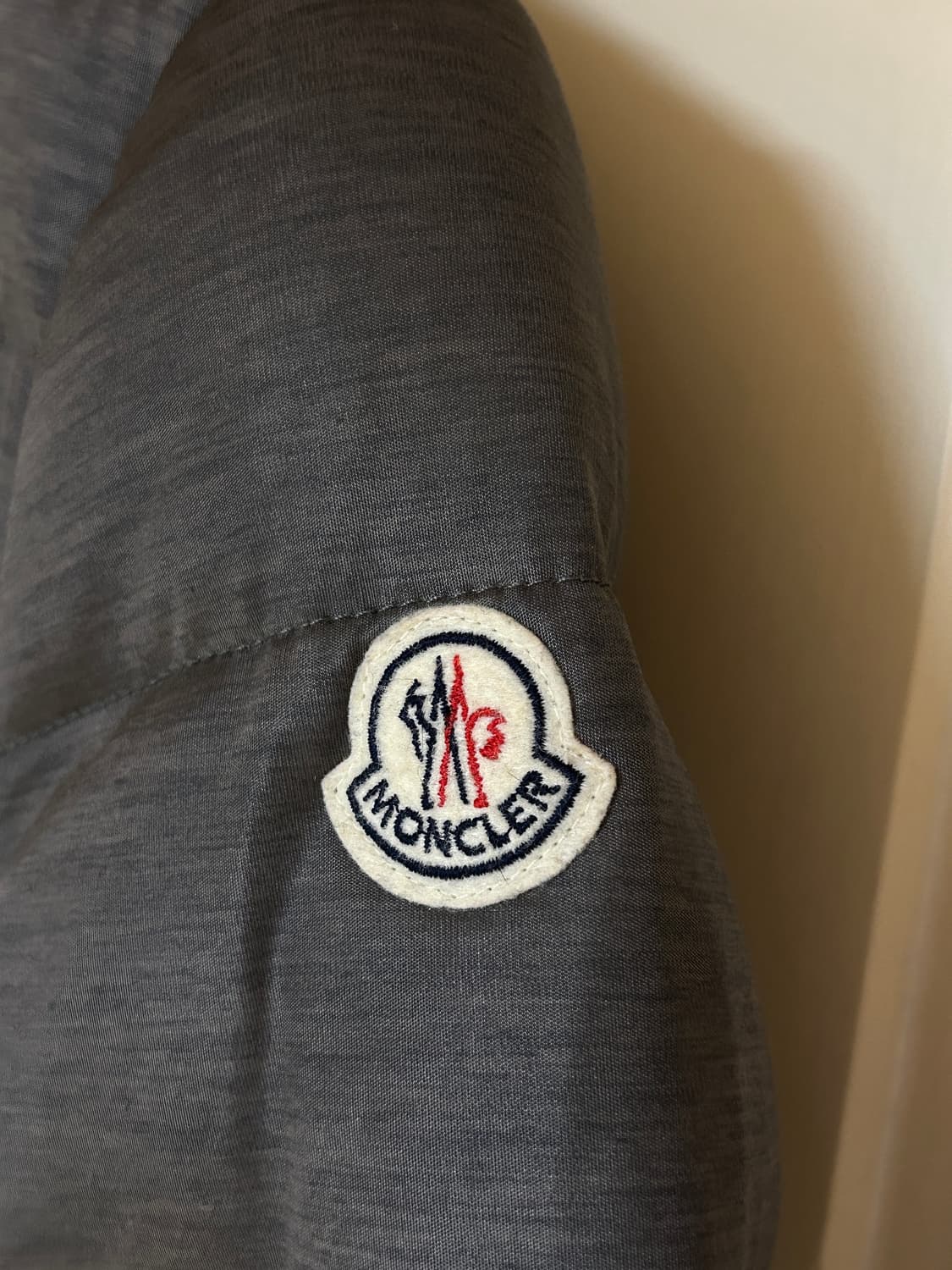 몽클레어 후드패딩 상품이미지2