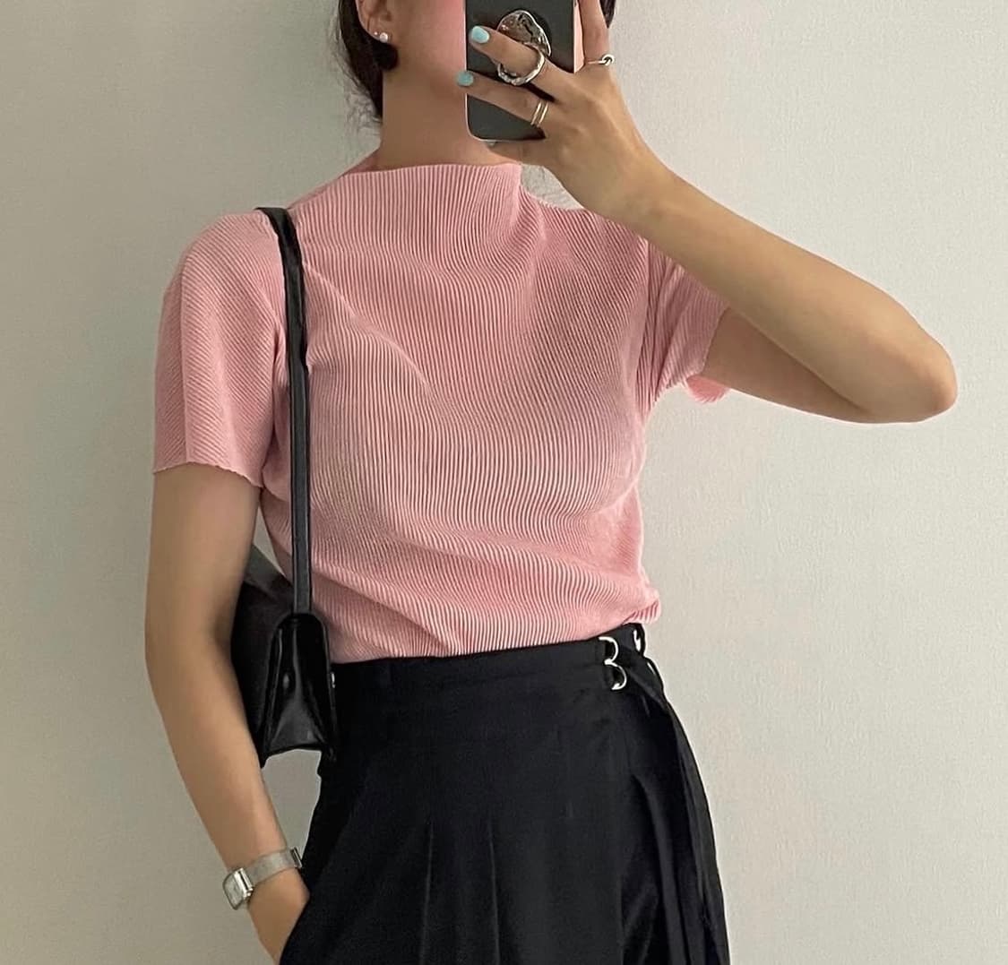 언더스탠딩 반하이넥 플리츠 반팔 핑크 상품이미지1