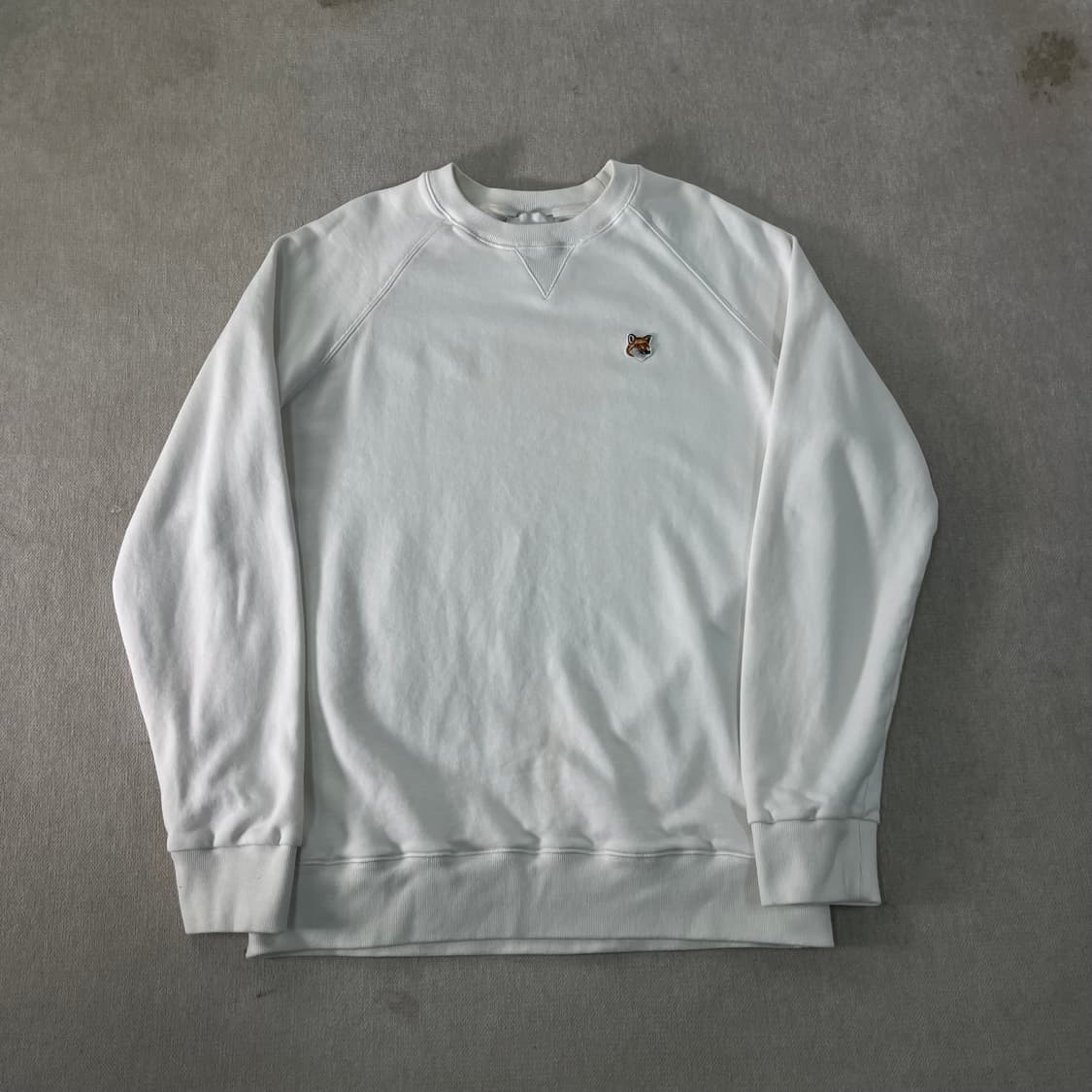 100 메종키츠네 폭스헤드 화이트 맨투맨 상품이미지1