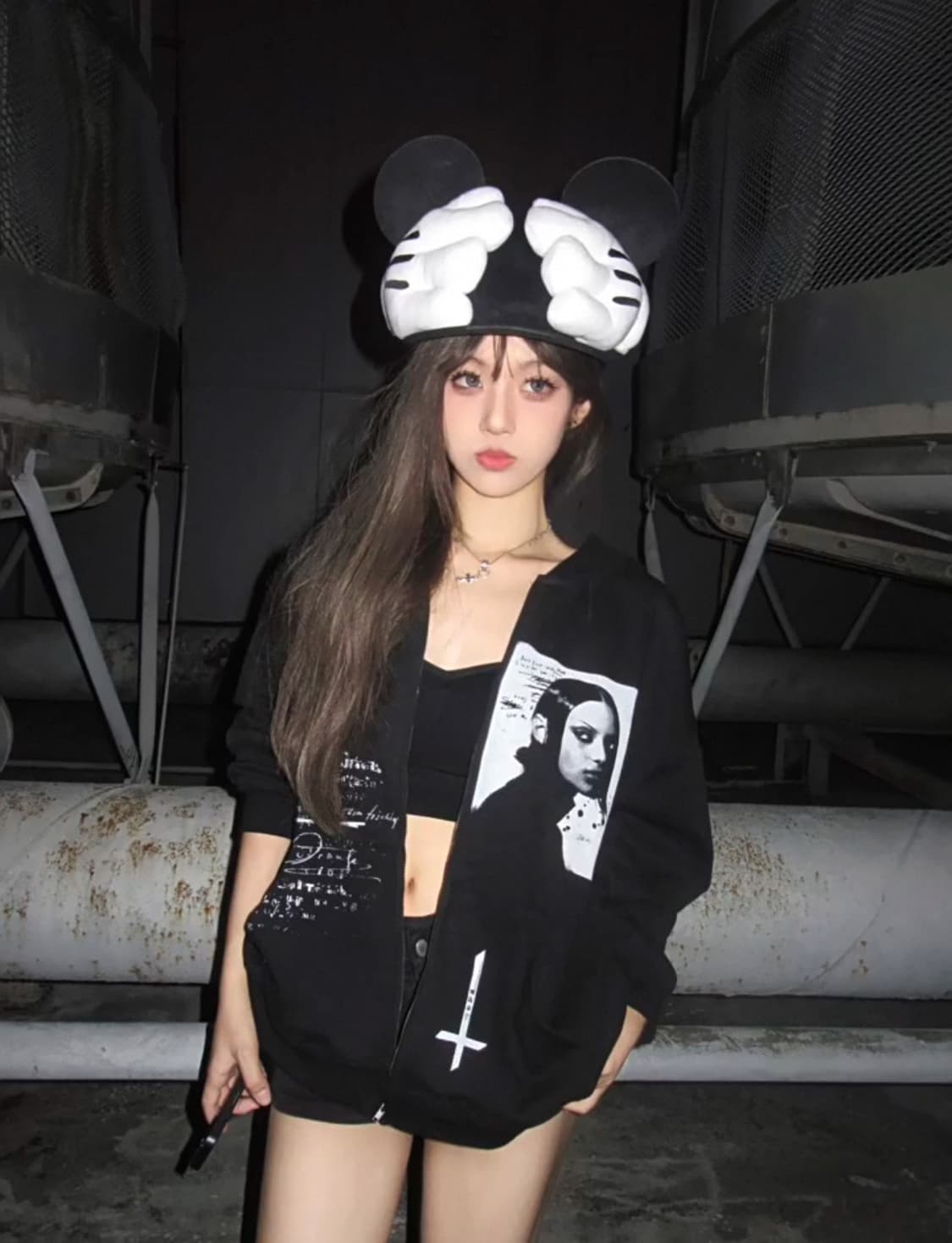 Night Reliquary Zip Hoodie 상품이미지2