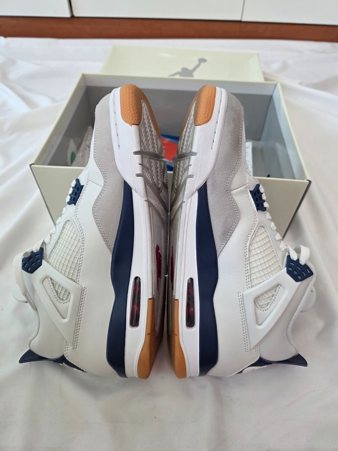 조던 4 x 나이키 SB 레트로 SP 네이비 상품이미지3