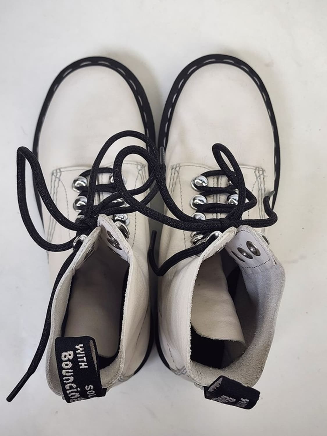 DR. MARTENS 8홀 1460 퍼스칼 화이트 230 상품이미지5