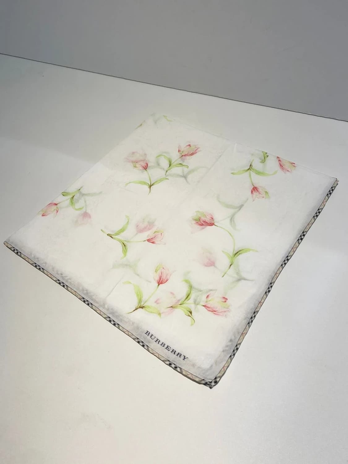 버버리 00s 시그니처 재팬 플라워 쁘띠 반다나 손수건 A1219 상품이미지3