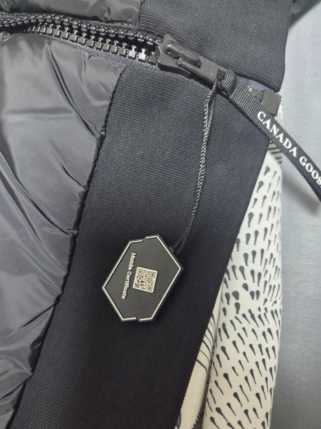 캐나다구스 하이브릿지 휴런 풀 집 자켓 블랙 상품이미지4