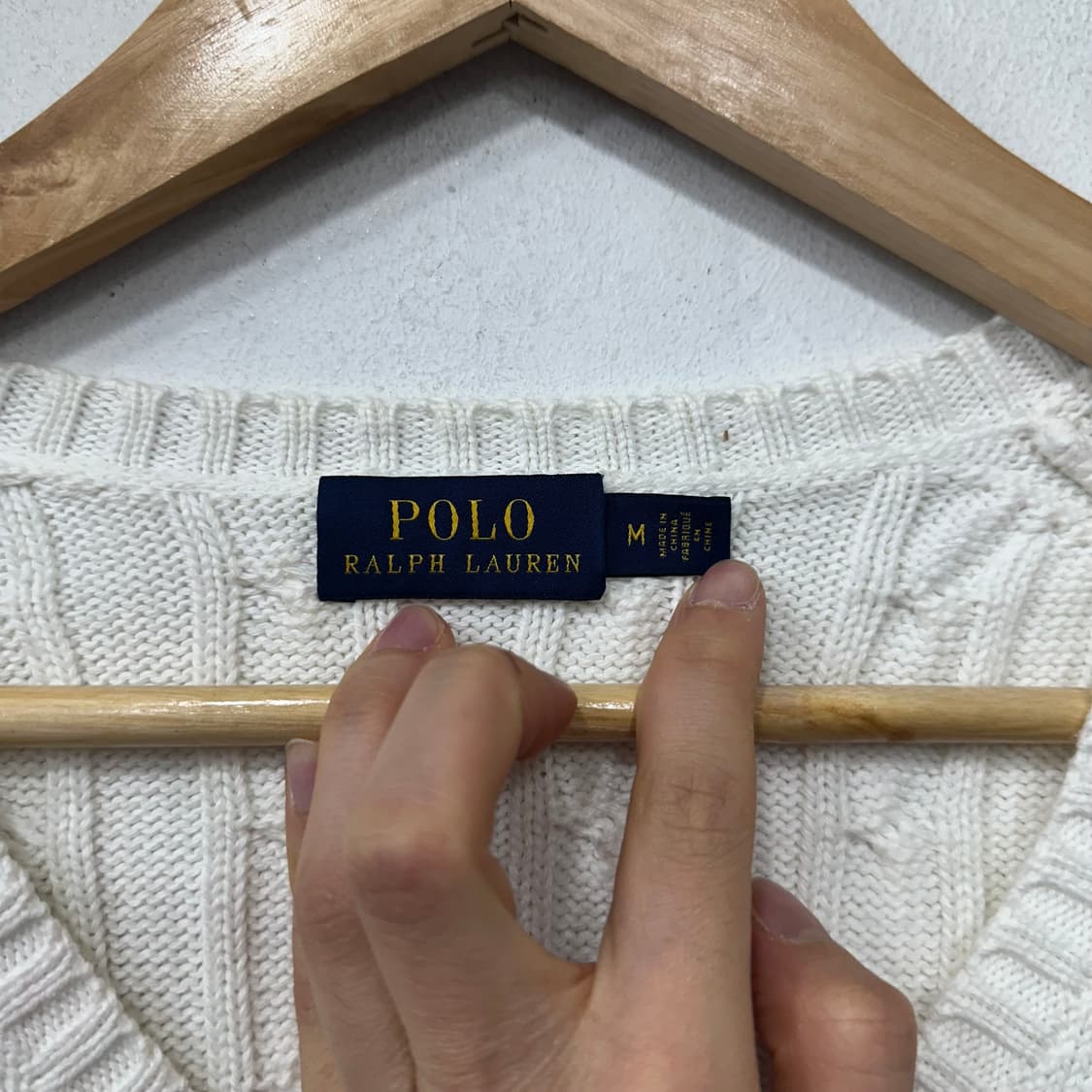 폴로 브이넥 꽈배기 니트 상품이미지3