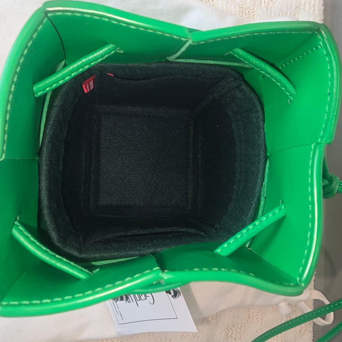 [정품/중고] 보테가 베네타 버킷백 미니 상품이미지5