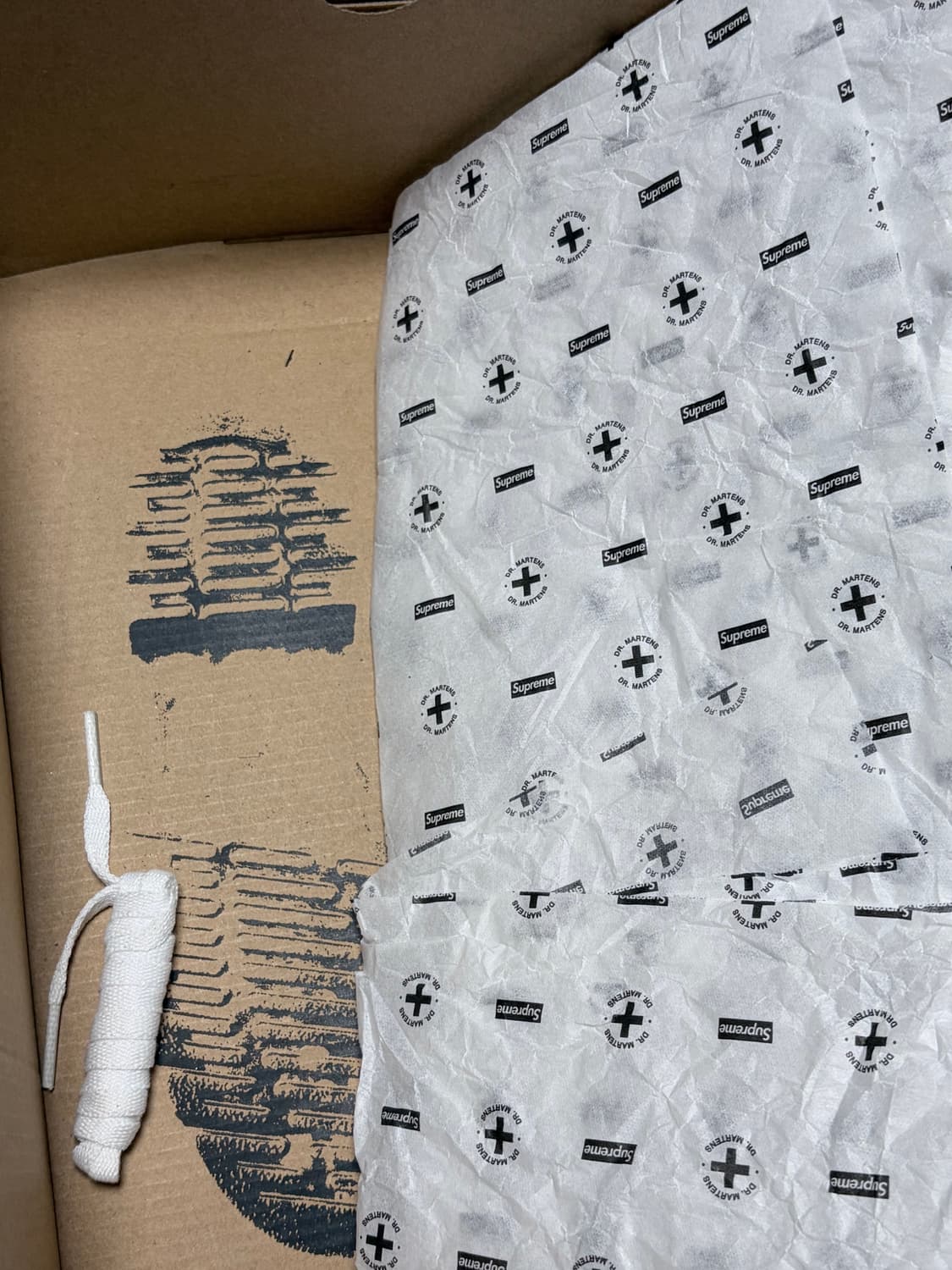 슈프림 닥터마틴 스파이더웹 블랙 us8 상품이미지6