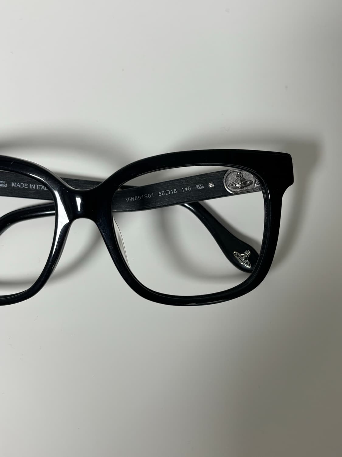비비안웨스트우드 안경 비비안웨스트우드 뿔테안경 상품이미지2