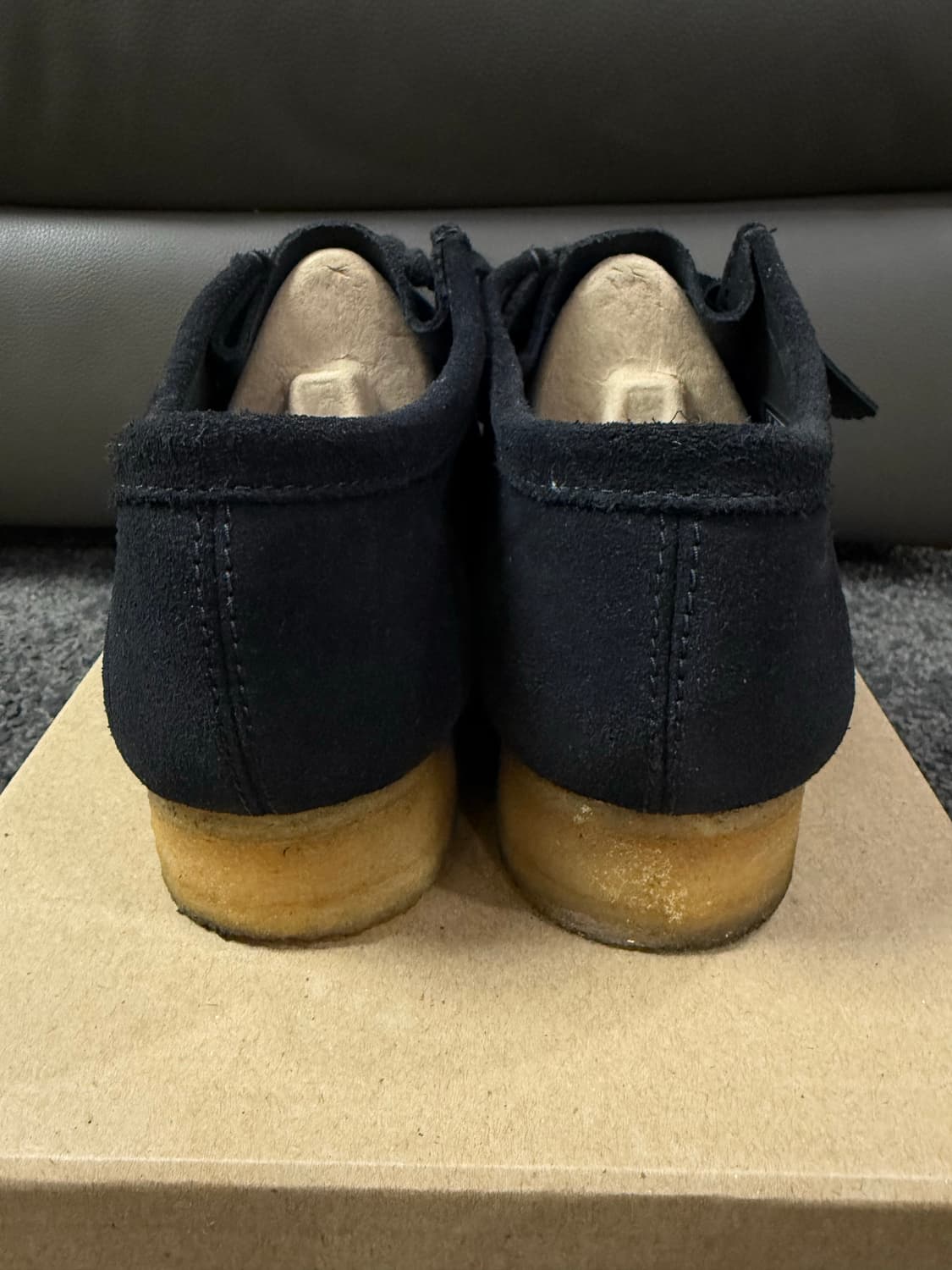 (US9) OVO x 클락스 왈라비 블랙 상품이미지4