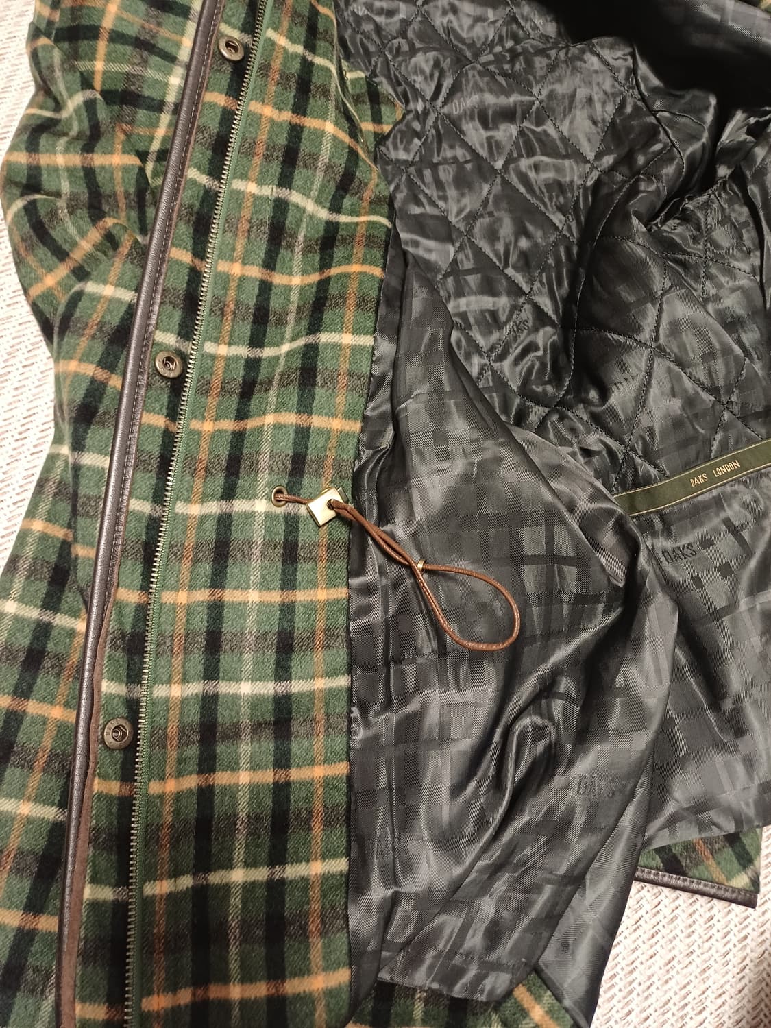 닥스 캐시미어 혼방 누빔 자켓 (가죽상태 최상/여성77) 상품이미지5