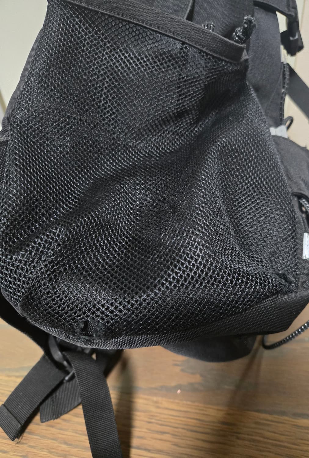 칼하트 리플렉티브 킥플립 백팩 상품이미지6