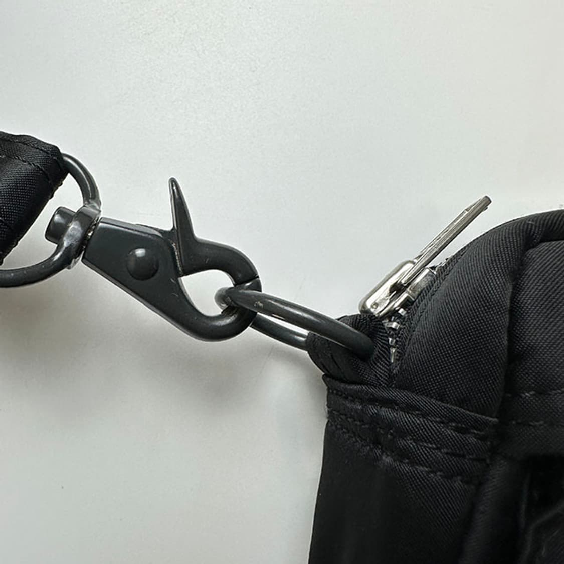 PORTER TANKER SHOULDER BAG 포터 탱커 숄더백 상품이미지6
