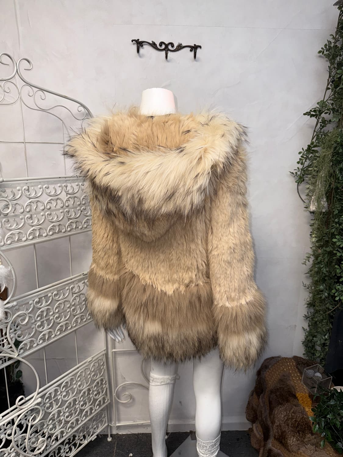 Mixed brown raccoon/fox/rabbit fur coat 상품이미지5