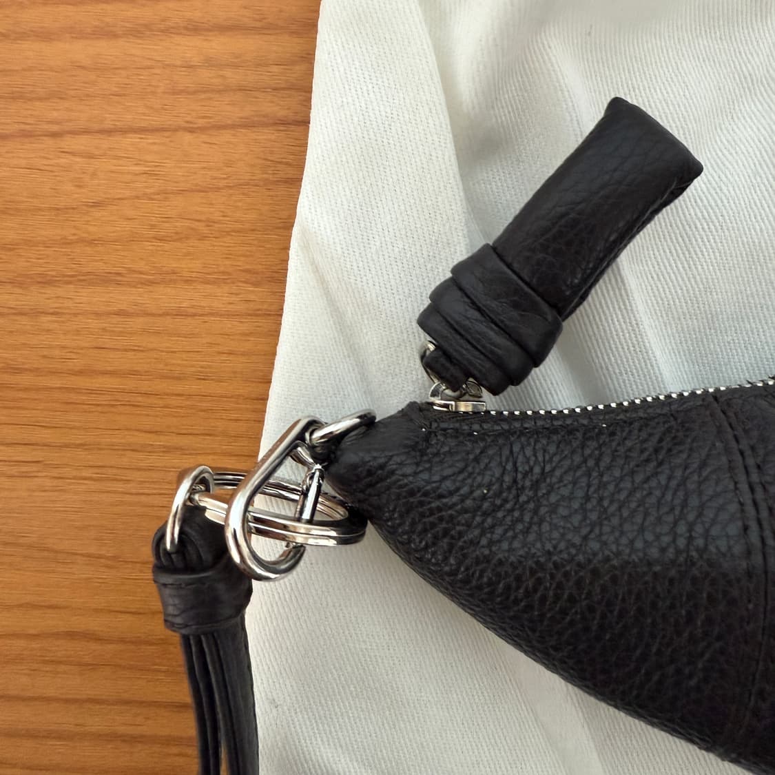 르메르 코인펄스 네크리스 다크 브라운 상품이미지5