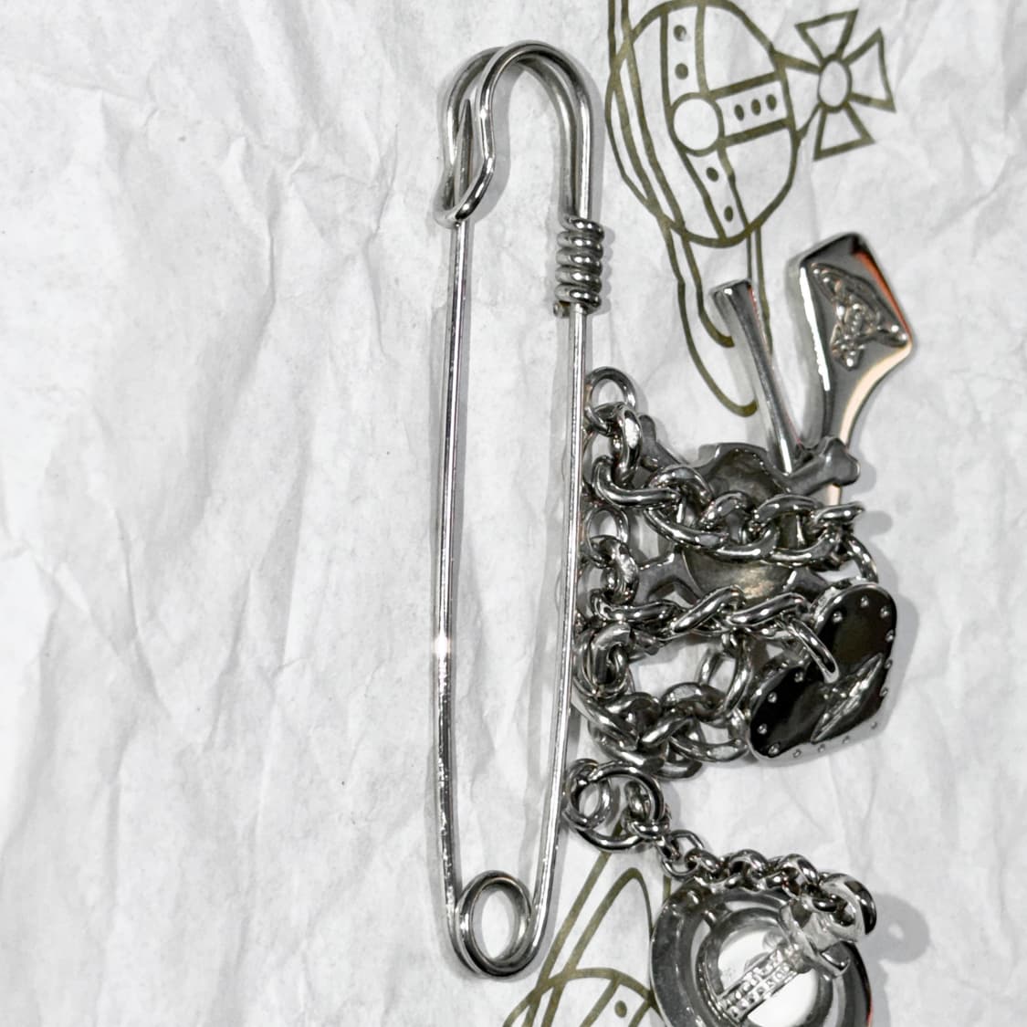 00's 비비안 웨스트우드 펑크 세이프티 핀 참 브로치 상품이미지5