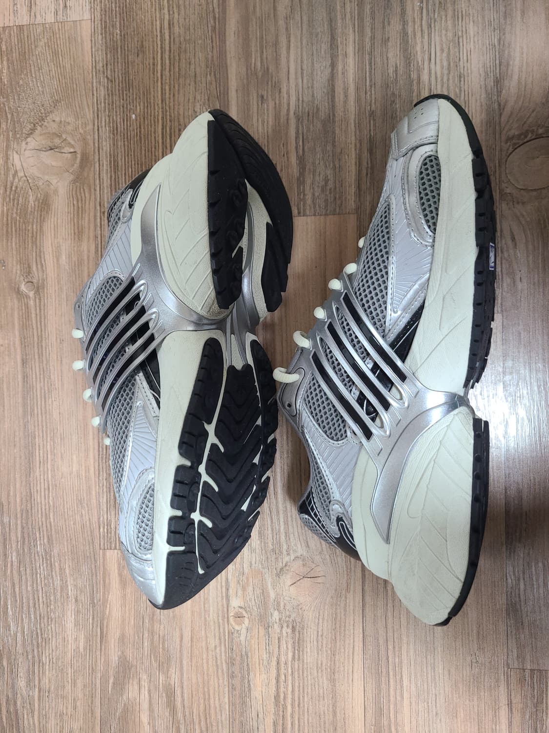 (260,265) 아디다스 아디스타 XLG SMU 실버 블랙 운동화 신발 상품이미지5