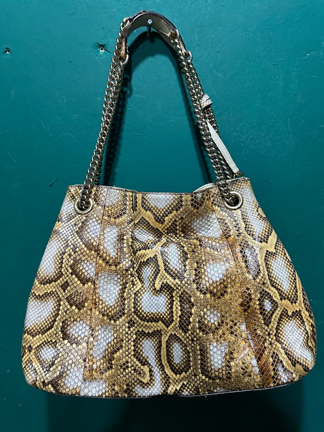 구찌 스네이크스킨 소호백 상품이미지5