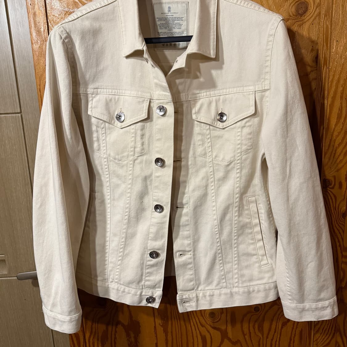 브루넬로 쿠치넬리 화이트 트러커 데님 자켓  상품이미지3