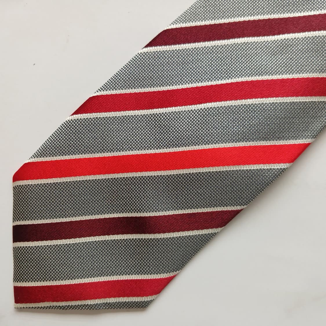 알테아 실크 그레이 스트라이프 넥타이 8.7cm A+등급 G12 상품이미지6