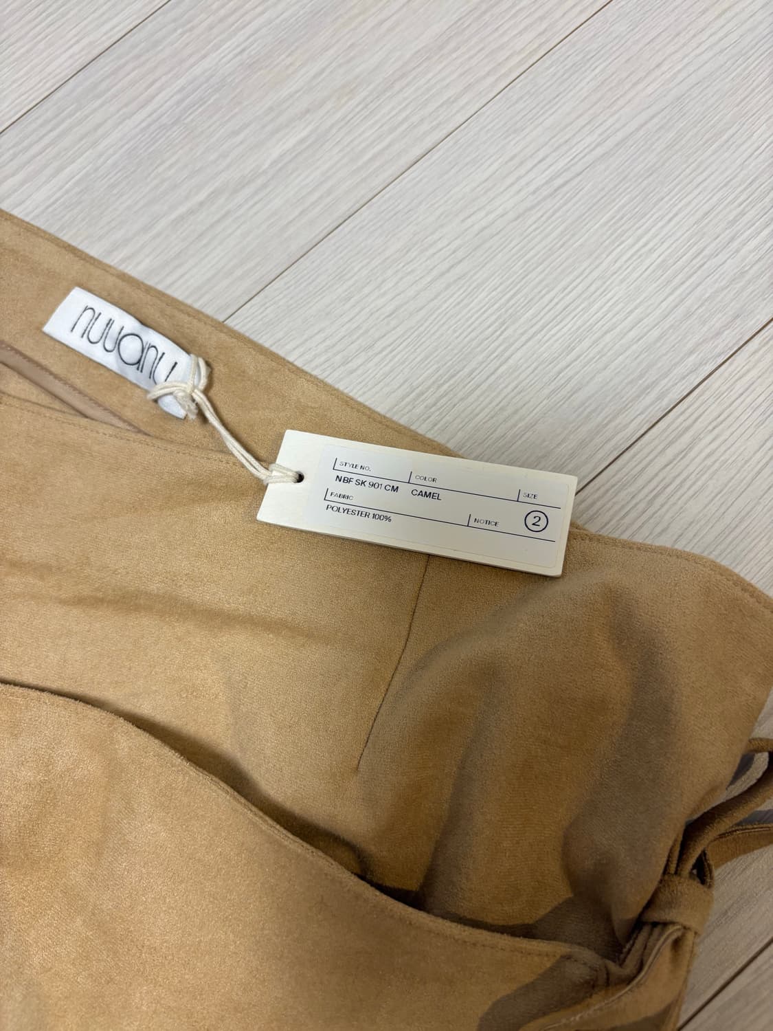 누아누 스웨이드 랩스커트 2사이즈 카멜 상품이미지2