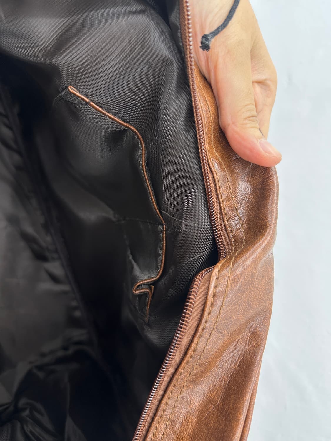Vintage brown stud leather bag 상품이미지8