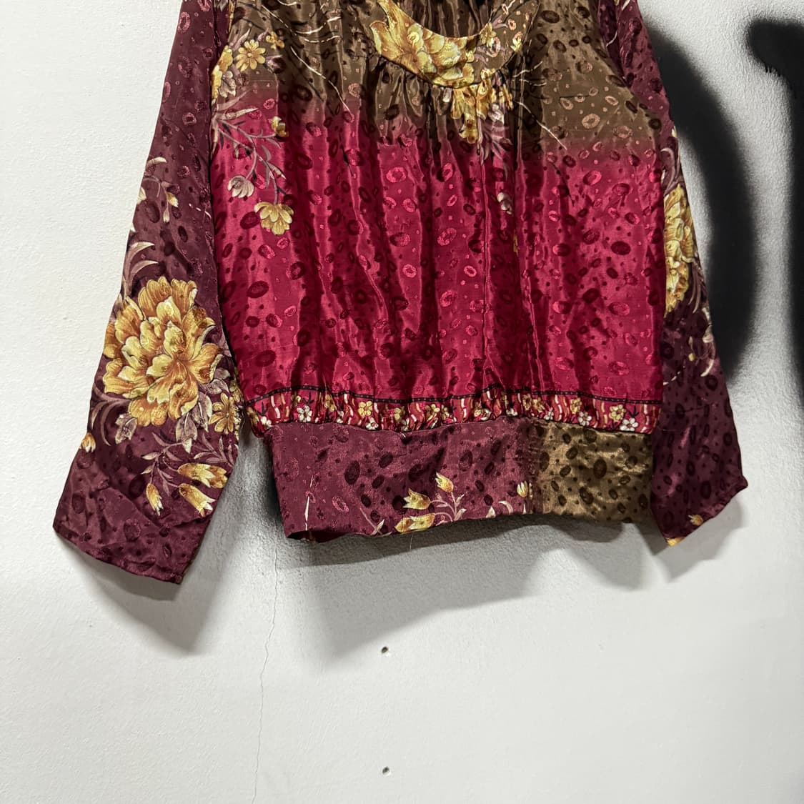 VTG 빈티지 오리엔탈 새틴 패턴 블라우스 상품이미지4