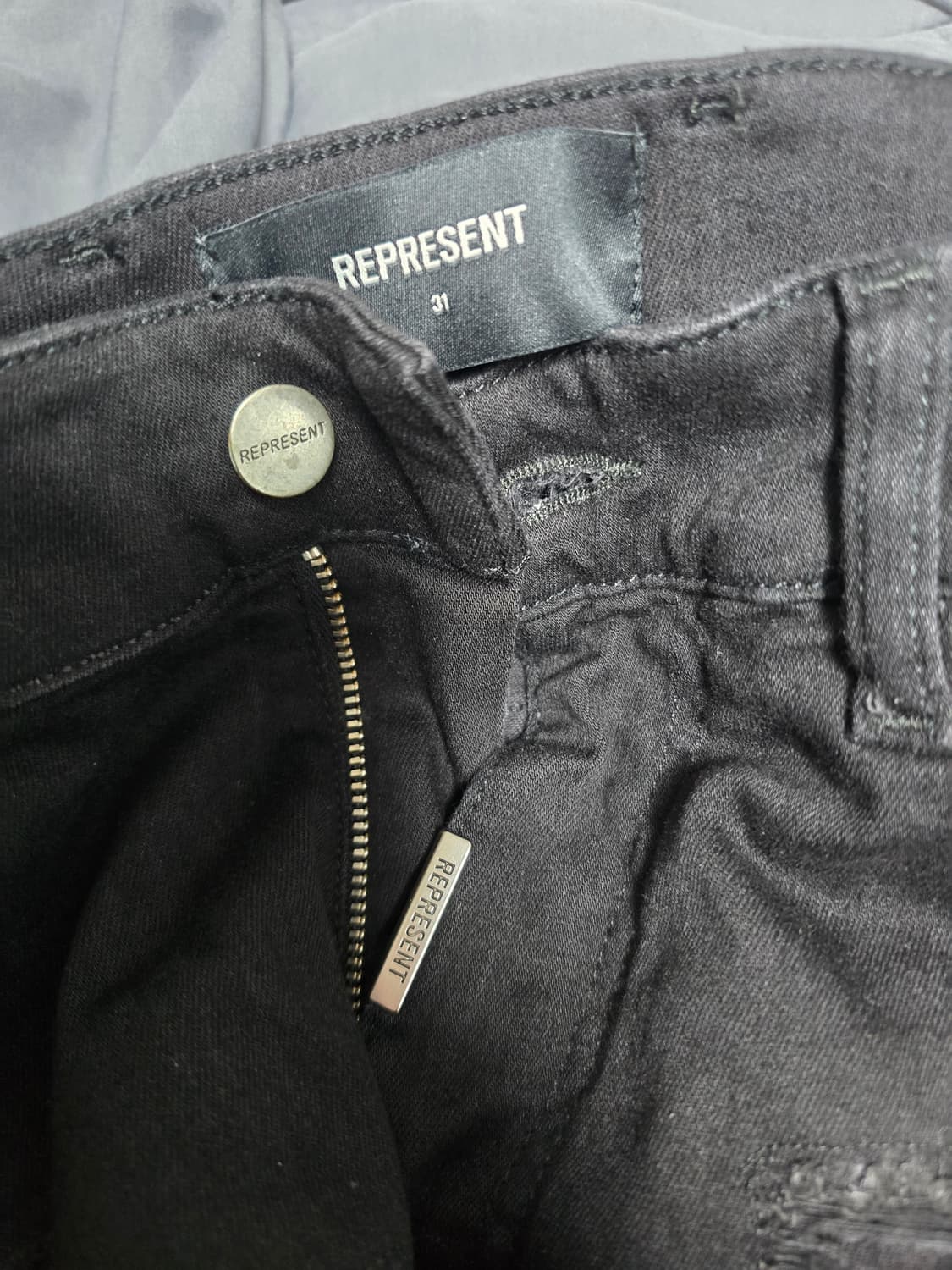 레프리젠트 Represent 찢청 디스트로이드 블랙 청바지 _ 다크웨어 상품이미지3