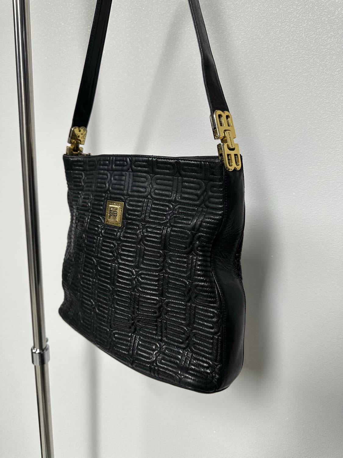 발렌시아가 레더 숄더백 상품이미지3