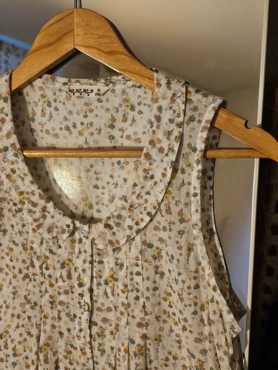 SM2 사만사모스모스 노란잔꽃 바선생핏 슬리브리스 상품이미지2