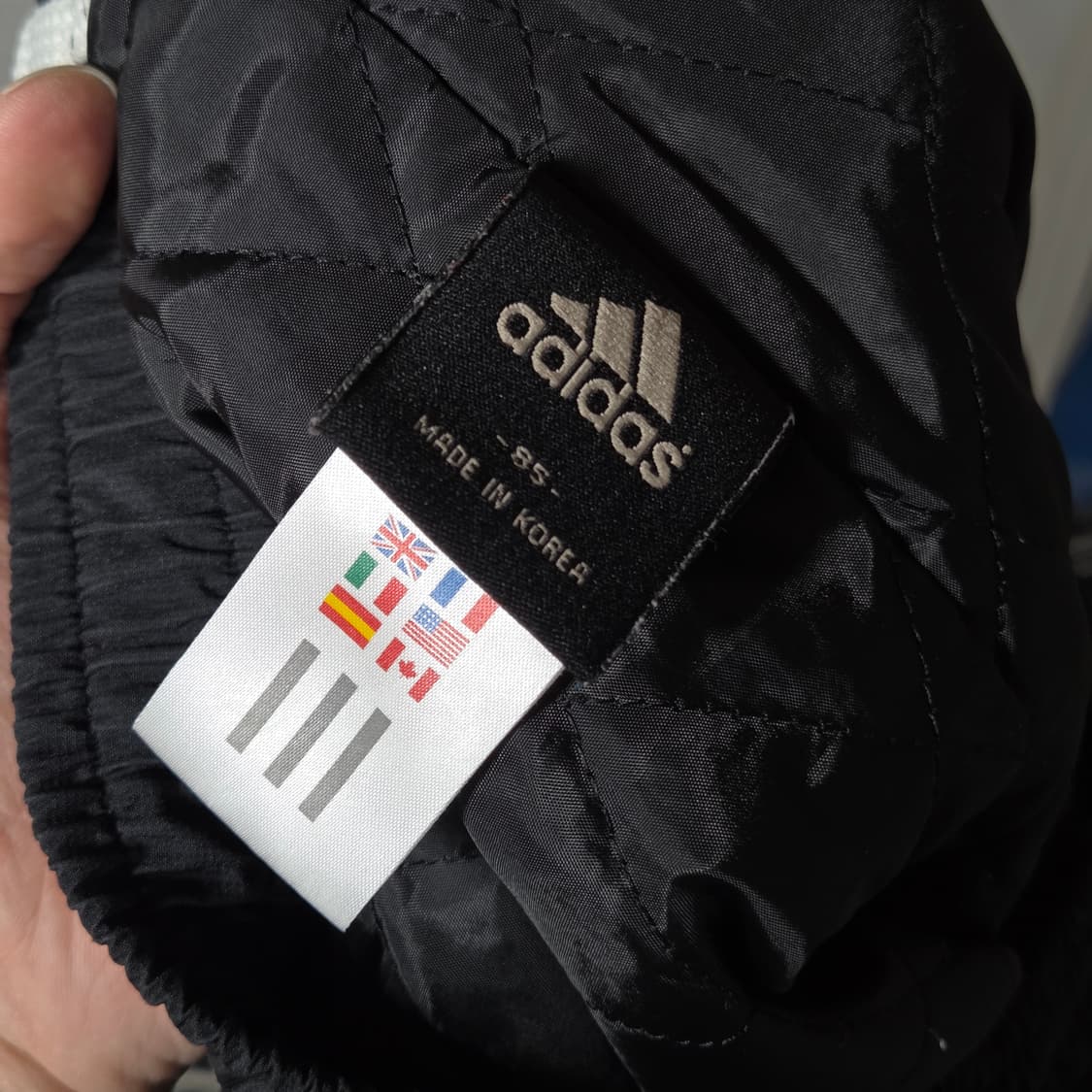 아디다스 블랙 앤 화이트 누빔 트랙 팬츠 상품이미지8