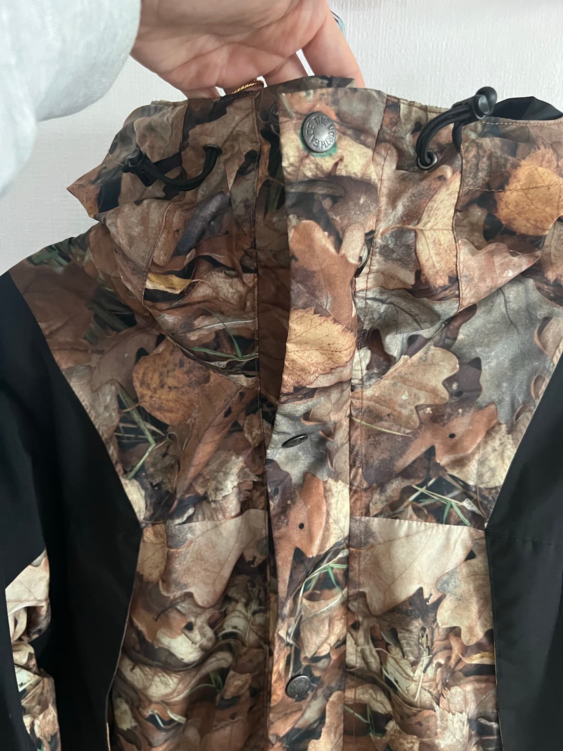 슈프림 x 노스페이스 마운틴 라이트 자켓 낙엽 상품이미지8