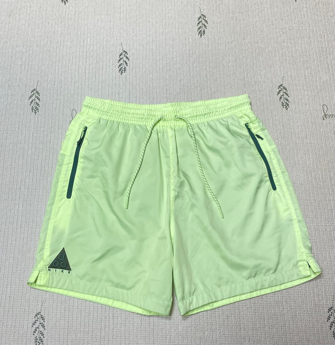 [M] 나이키 acg 우븐쇼츠 그린 상품이미지1