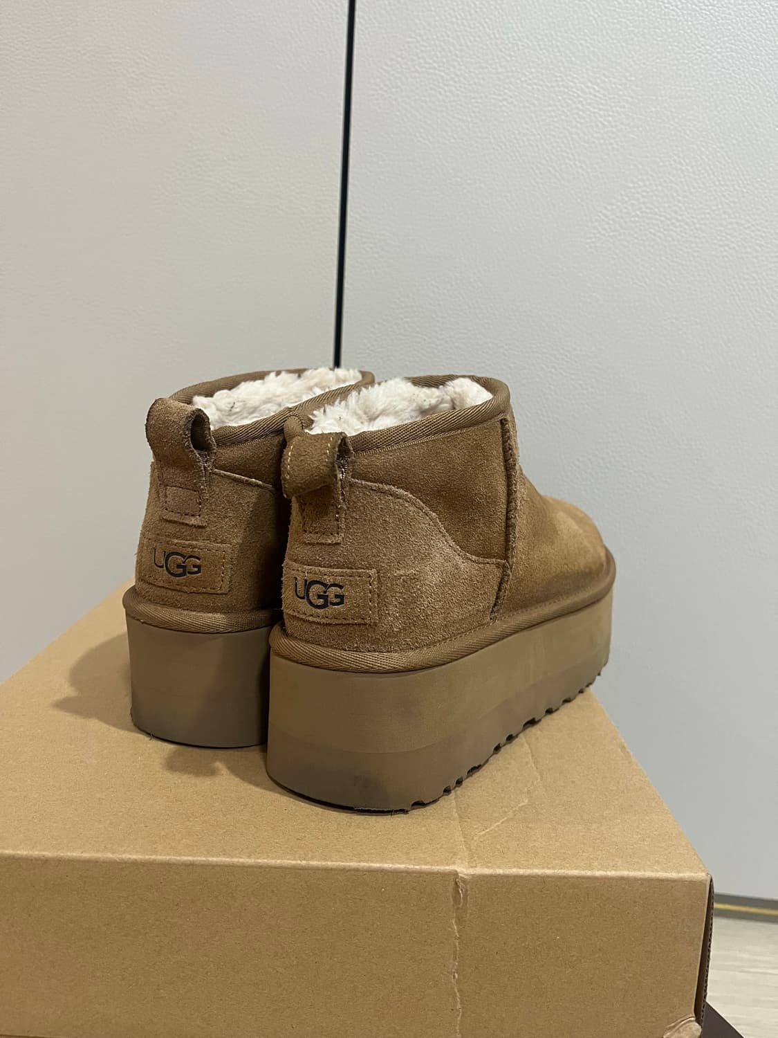 어그 플랫폼 7사이즈 교환가능 상품이미지1