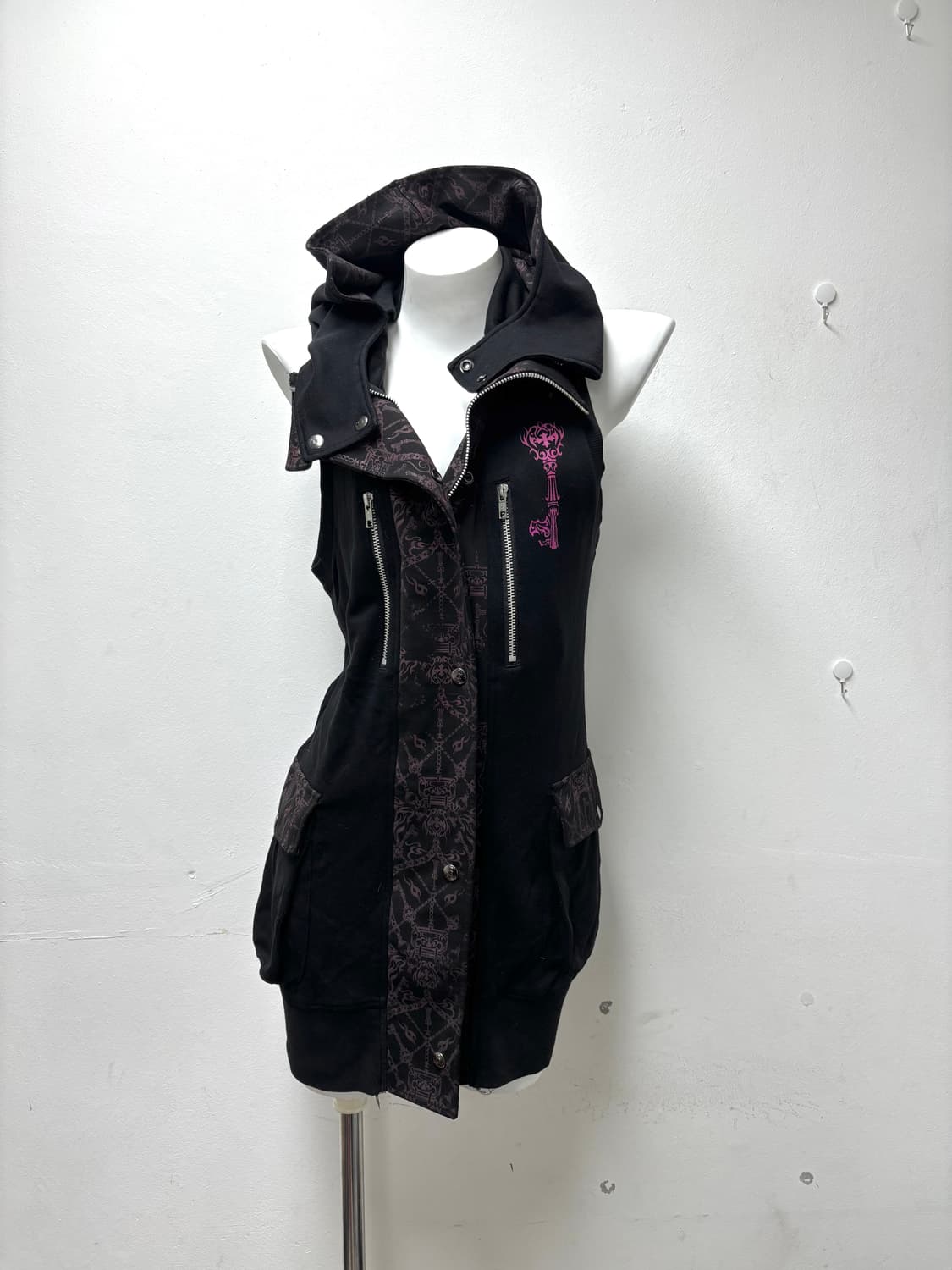 [Nine]00’s Gothic Print Hoodie Vest 상품이미지1