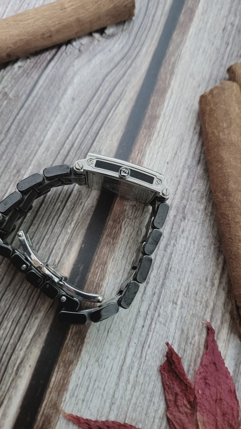 [연말세일] 정품 펜디 콰드로 세라믹 쿼츠 시계 상품이미지10