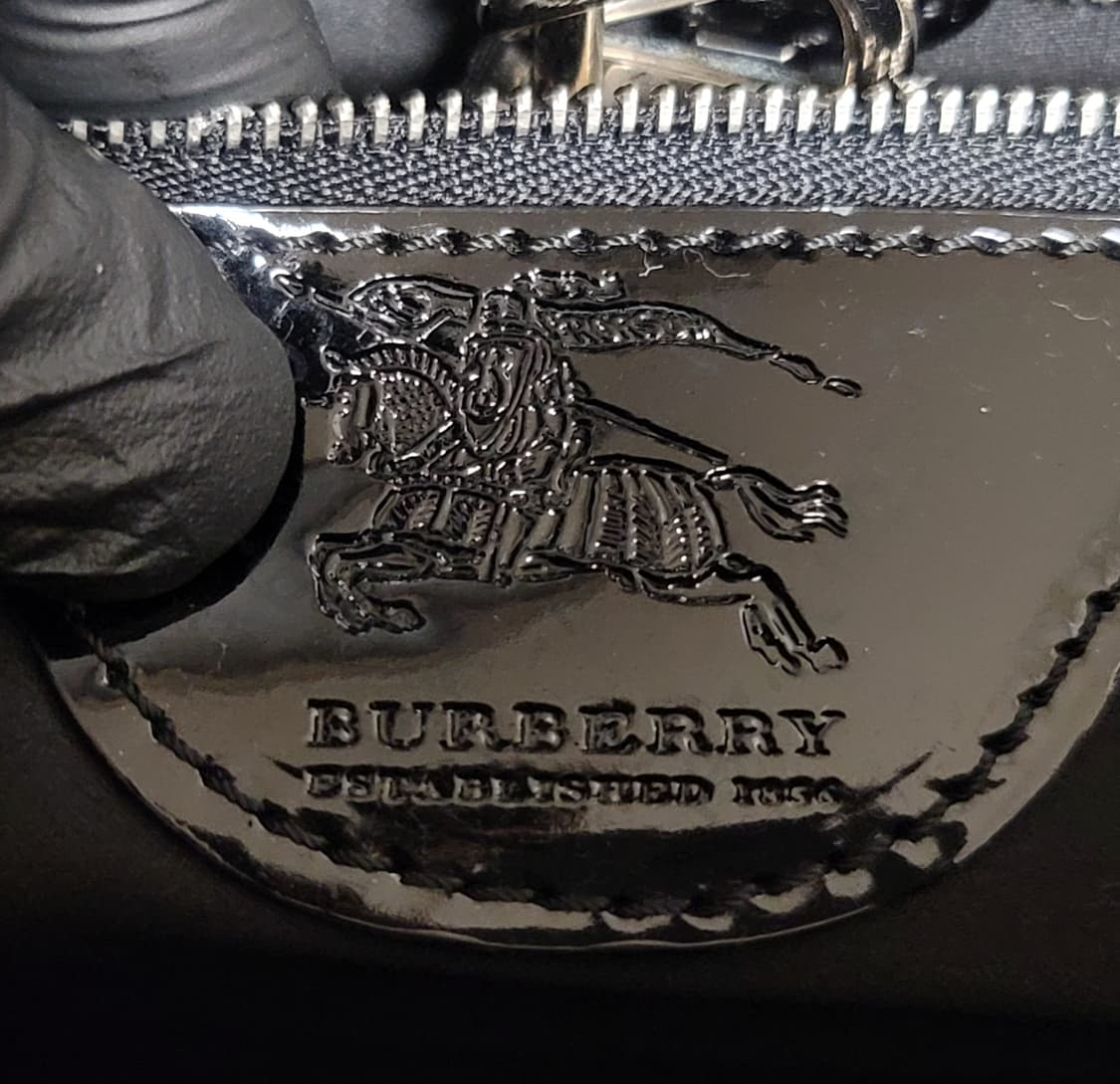 정품 버버리 가방 토트백(디올샤넬보테가루이비통구찌셀린느생로랑발렌시아가) 상품이미지7