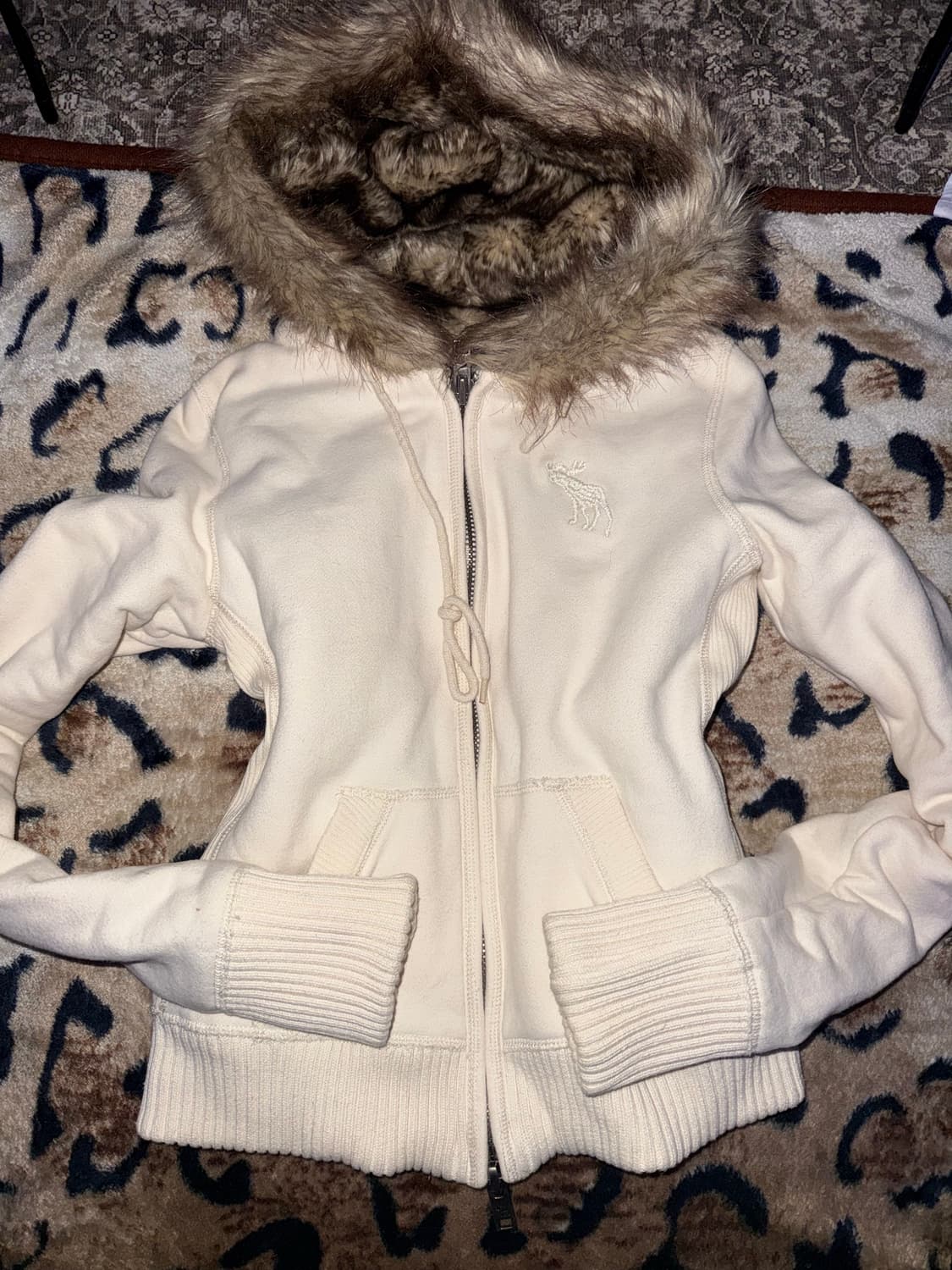 아베크롬비 아이보리 울프죠 후드집업 개대장 상품이미지1